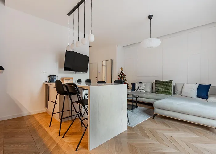 Apartment Pink Flamingo I Basilica Panorama With Parking Budapest